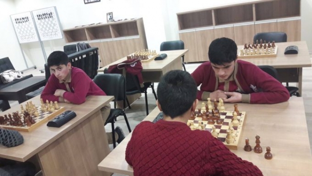 26910210_2027975750576062_7330663009405636397_o