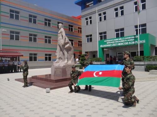 Biləsuvar Təhsil Kompleksi_respublika günü5